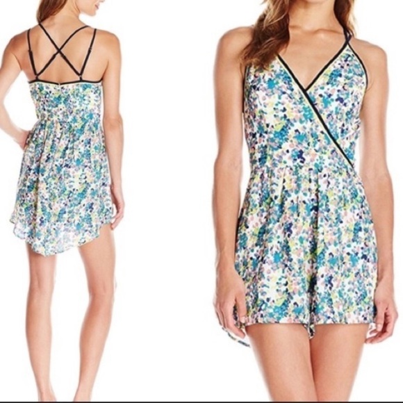 Adelyn Rae Pants - Adelyn Rae Anthropologie V-Neck Floral Romper Women’s Size Small